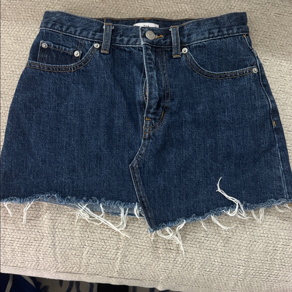 Aritzia TNA denim skirt size 2